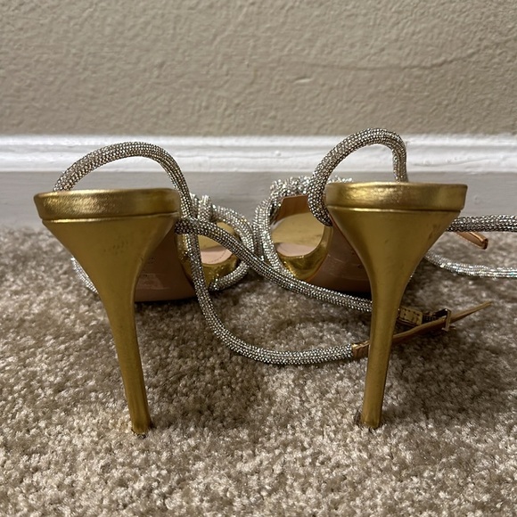 Schutz Jewel heeled sandal size 6 worn for ONE PHOTO - Picture 4 of 4